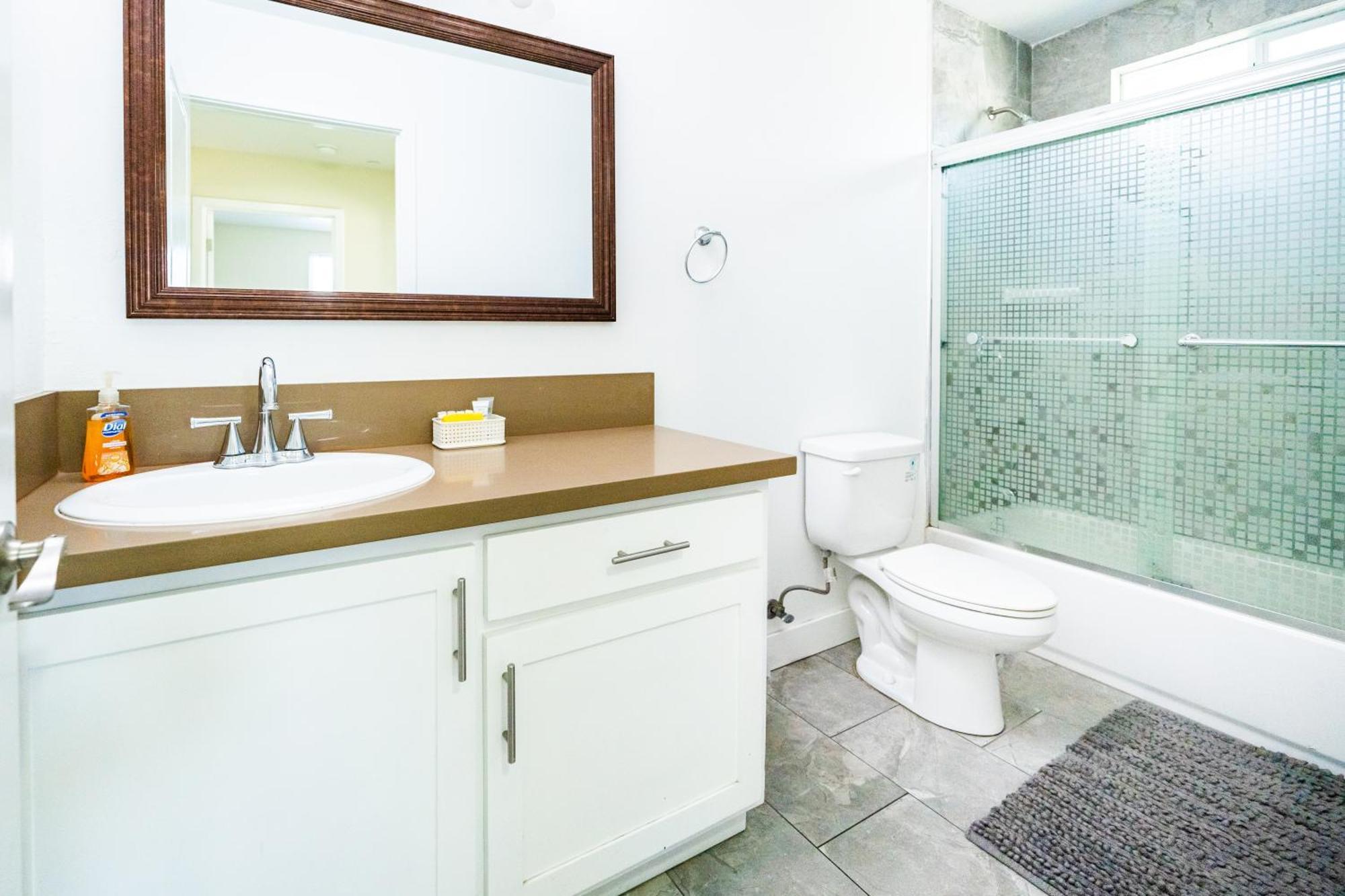 Spacious 5 Bedroom 3 Bath For Large Groups By Dt La Appartamento
