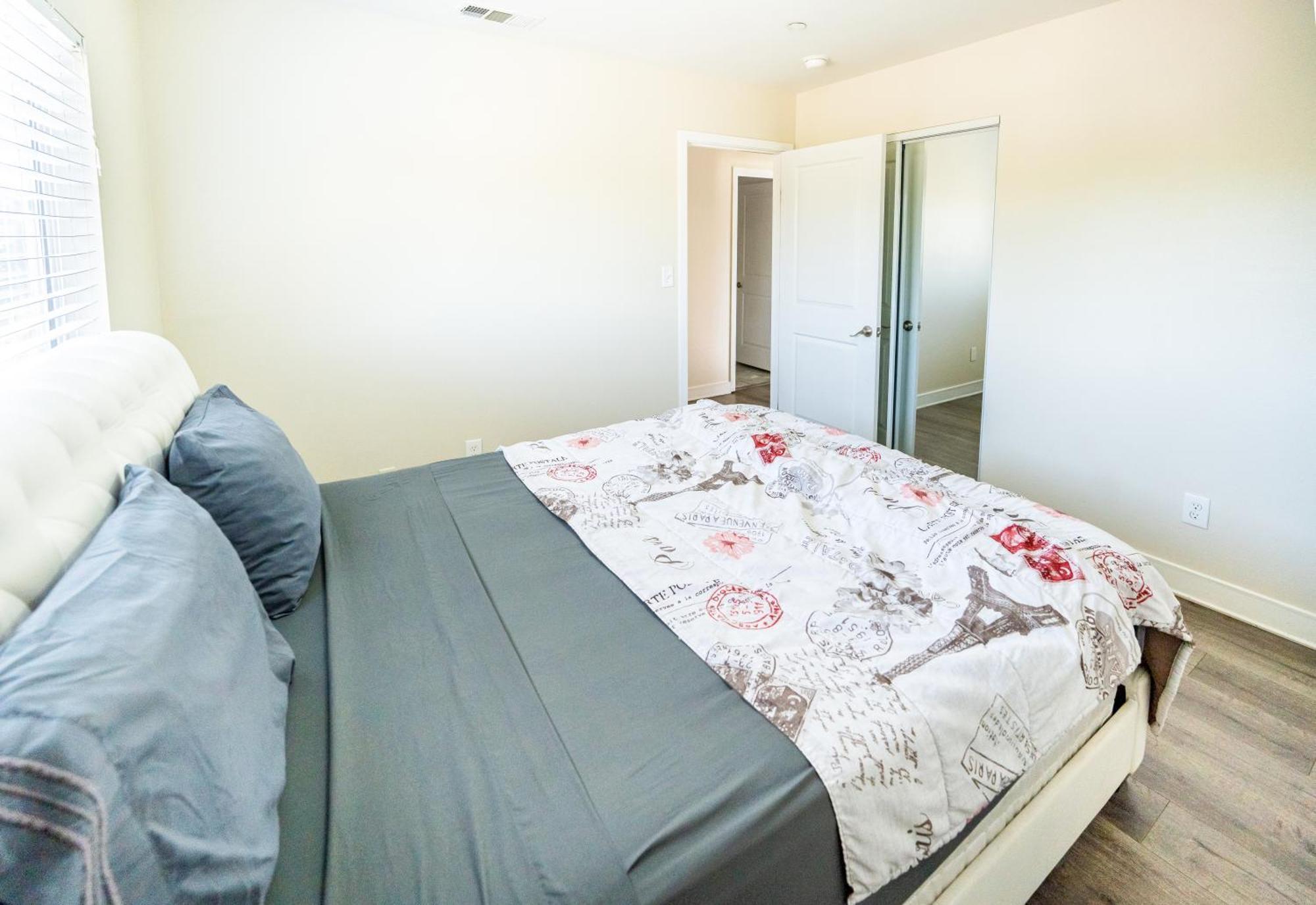 Spacious 5 Bedroom 3 Bath For Large Groups By Dt La Appartamento Los Angeles